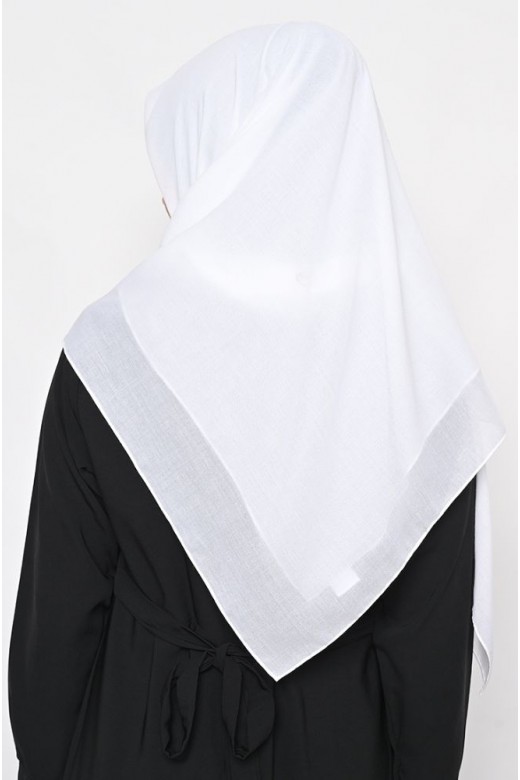 Hijab Segi 4 Voal Gucci White